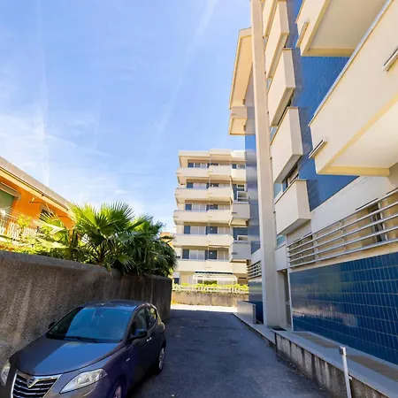 Giardino Terrazzo Fronte Mare Posto Auto Appartement