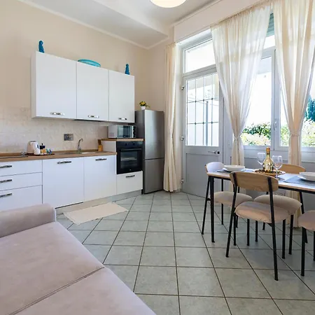 Appartement Giardino Terrazzo Fronte Mare Posto Auto