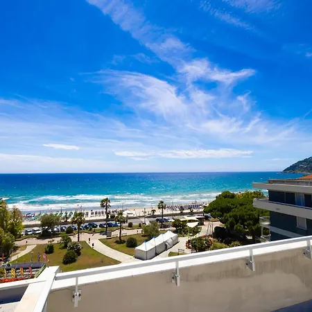 Appartement Giardino Terrazzo Fronte Mare Posto Auto Marina dʼAndora