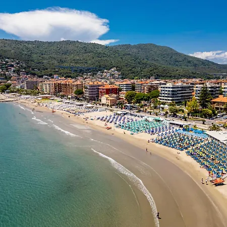 아파트 Giardino Terrazzo Fronte Mare Posto Auto *